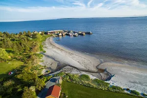 Hunts Point Beach Cottages image