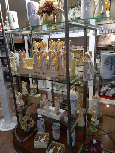 Florist «Viviano Flower Shop», reviews and photos, 32050 Harper Ave, St Clair Shores, MI 48082, USA