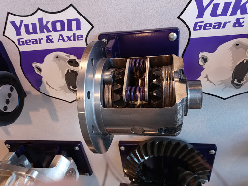 Auto Parts Store «Summit Racing Equipment», reviews and photos, 20 King Mill Rd, McDonough, GA 30253, USA