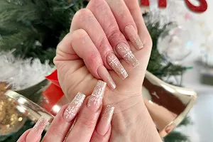 Happy Nails & Spa GP image