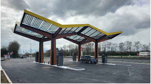 Borne de recharge de véhicules électriques Fastned Station de recharge Monchy-le-Preux