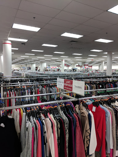 Clothing Store «Burlington Coat Factory», reviews and photos, 350 Towne Center Cir, Sanford, FL 32771, USA