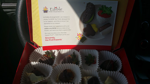 Gift Shop «Edible Arrangements», reviews and photos, 3130 Sugarloaf Pkwy, Lawrenceville, GA 30045, USA