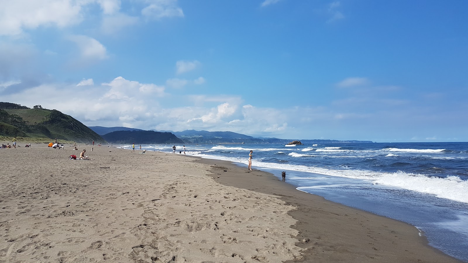 Foto de Playon de Bayas com areia bege superfície