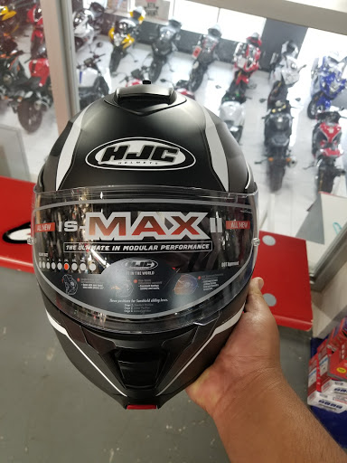 Motorcycle Dealer «Crossbay Motorsports of Howard Beach», reviews and photos, 164-01 Cross Bay Blvd, Howard Beach, NY 11414, USA
