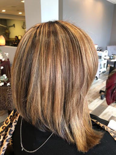 Hair Salon «Hair 2 Dye 4 Salon», reviews and photos, 165 Newark Pompton Turnpike, Pequannock Township, NJ 07440, USA