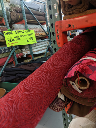 Fabric Store «Discount Fabrics», reviews and photos, 2170 Cesar Chavez St, San Francisco, CA 94107, USA