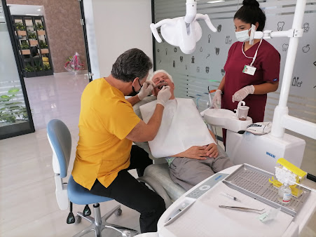 عيادة الأسنان Dentasey كوساداسي - Dentasey Dental Clinic Kusadasi