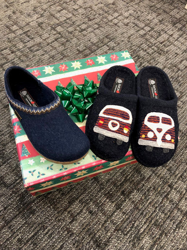 Shoe Store «Coastal Shoes», reviews and photos, 1317 NW U.S. 101, Lincoln City, OR 97367, USA