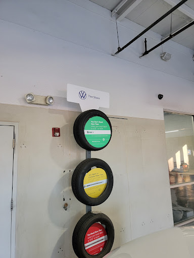 Car Repair and Maintenance «Metro Volkswagen Service Center», reviews and photos, 2400 N Story Rd, Irving, TX 75062, USA