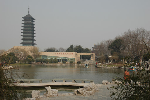 Linjiang Park （West Gate）