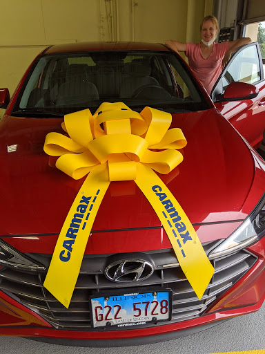 Used Car Dealer «CarMax», reviews and photos, 101 N Wolf Rd, Hillside, IL 60162, USA