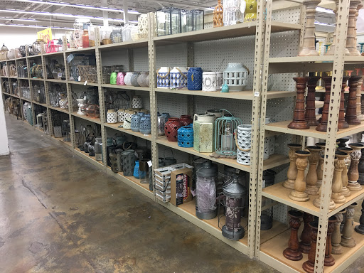 Home Goods Store «Old Time Pottery Clarksville», reviews and photos, 951 E Lewis and Clark Pkwy, Clarksville, IN 47129, USA