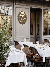 Photos du propriétaire du Restaurant gastronomique La Maison de la Truffe à Paris - n°4