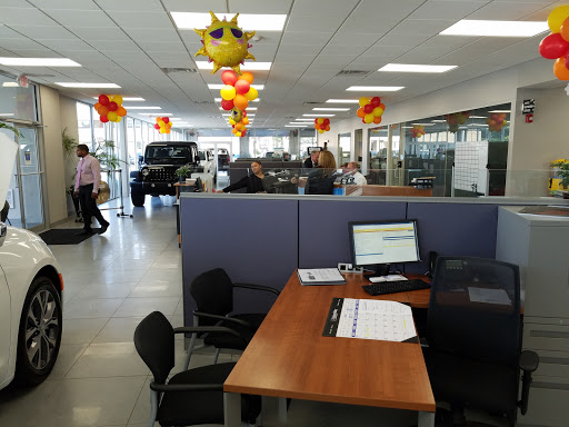 Car Dealer «Hudson Valley Chrysler Dodge Jeep Ram», reviews and photos, 200 Auto Park Pl, Newburgh, NY 12550, USA