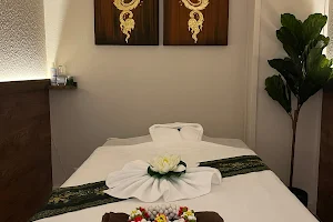 Lai Thai Massage & Wellness image