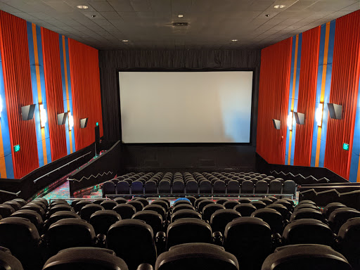 Movie Theater «Regal Cinemas Deer Park 16 IMAX & RPX», reviews and photos, 455 Commack Rd, Deer Park, NY 11729, USA