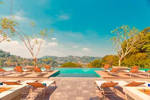 Thilanka Hotel - Kandy image