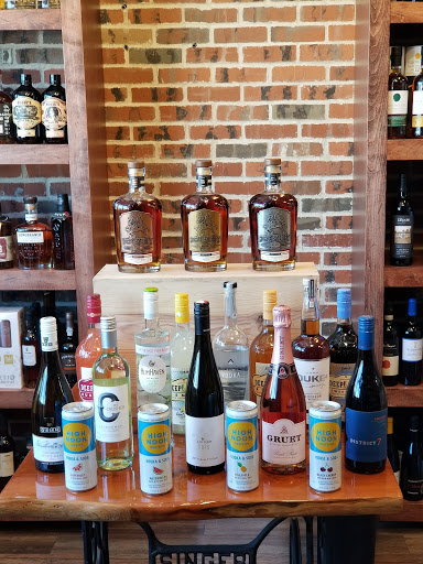 Wine Store «Red Gamay Wines & Liquors», reviews and photos, 45 Merrick Rd, Amityville, NY 11701, USA