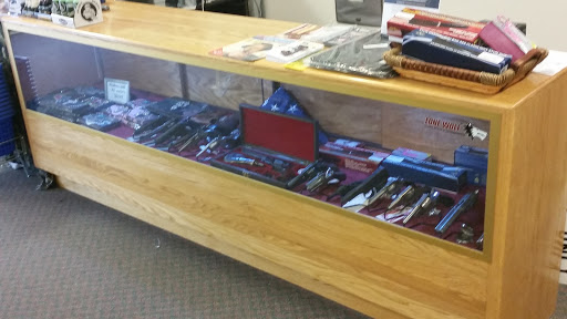 Gun Shop «Wyoming Guns», reviews and photos, 5987 S Suncoast Blvd, Homosassa, FL 34446, USA