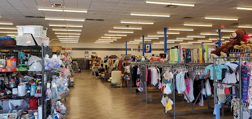 Thrift Store «Hayden & Raintree Goodwill Retail & Donation Center», reviews and photos, 8053 E Raintree Dr, Scottsdale, AZ 85260, USA