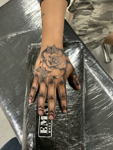 Explore v8 tattoo ideas, creative tattoo ideas in Naples, available at IndigenousTinta tattoo studio