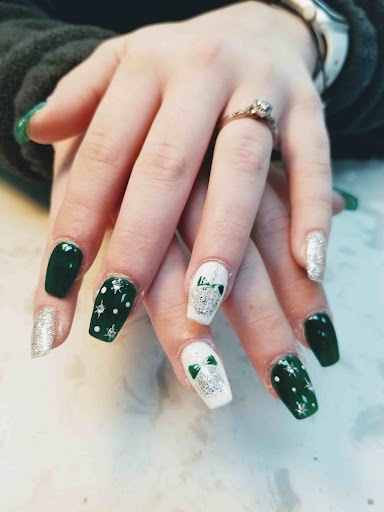 Nail Salon «V Nail Salon», reviews and photos, 550 Greensburg Commons Shopping Center, Greensburg, IN 47240, USA