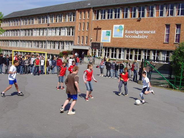 Beoordelingen van Institut Sainte-Julie in Marche-en-Famenne - School