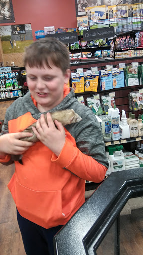 Pet Supply Store «Pet Valu», reviews and photos, 3201 Dayton Xenia Rd, Beavercreek, OH 45434, USA