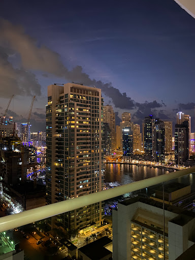 Thrifty Car Rental - Dubai Marina