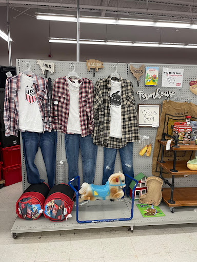 Consignment Shop «Stuff Etc», reviews and photos, 906 E 1st St, Ankeny, IA 50021, USA