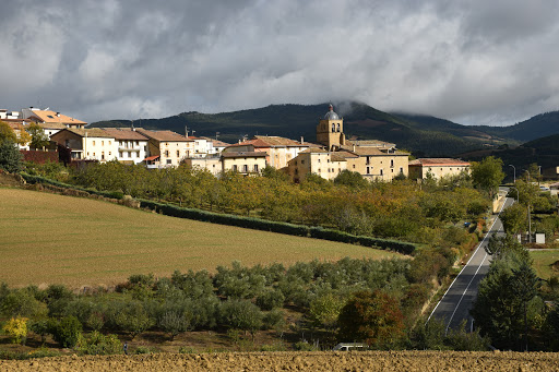 Frontón de Artazu en Artazu, Navarra