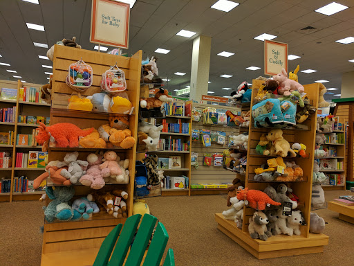 Shopping Mall «The Shoppes at Farmington Valley», reviews and photos, 110 Albany Turnpike, Canton, CT 06019, USA