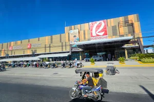 Robinsons Gapan image