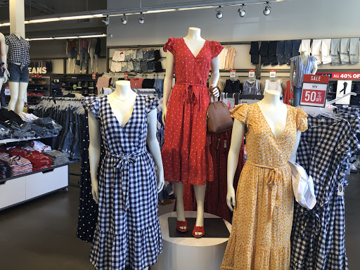 Clothing Store «Old Navy», reviews and photos, 1975 Diamond Blvd, Concord, CA 94520, USA