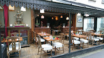 Atmosphère du Restaurant thaï Khun Akorn International à Paris - n°11