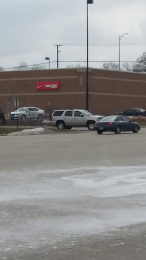 Cell Phone Store «Verizon», reviews and photos, 511 E Lincoln Hwy, New Lenox, IL 60451, USA