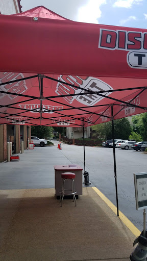 Tire Shop «Discount Tire Store - Kennesaw, GA», reviews and photos, 2930 George Busbee Pkwy NW, Kennesaw, GA 30144, USA