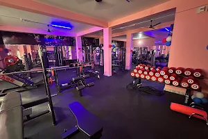 B TOWN FITNESS image