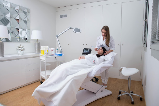 Aesthetic Swiss Clinic - Médecine Esthétique, Soins visage et corps Nyon - Schönheitssalon