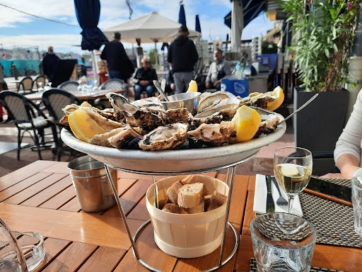 Les restaurants mangent des huîtres Marseille