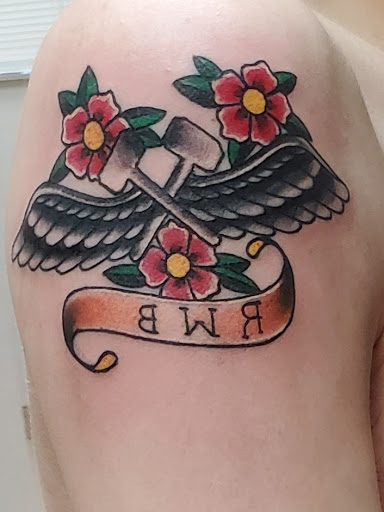 Tattoo Shop «Island Ink Tattoo», reviews and photos, 1215 Miracle Strip Pkwy SE, Fort Walton Beach, FL 32548, USA