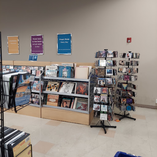 Thrift Store «Lakewood Goodwill», reviews and photos, 6002 Mt Tacoma Dr SW, Tacoma, WA 98499, USA