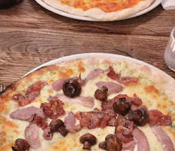Jannings | Pizza & Pasta photo