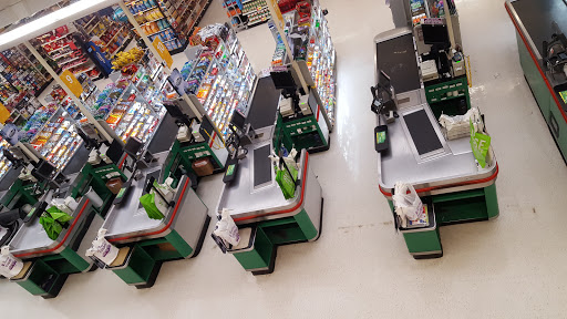 Grocery Store «Stop & Shop», reviews and photos, 25 Faunce Corner Rd, North Dartmouth, MA 02747, USA