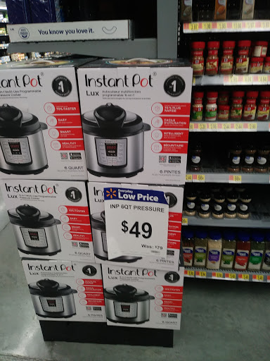 Supermarket «Walmart Neighborhood Market», reviews and photos, 444 W Grand St, Springfield, MO 65807, USA