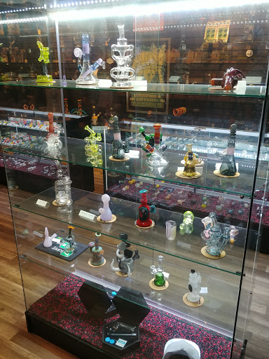 Tobacco Shop «Bear Smoke Smokeshop», reviews and photos, 1000 Marietta Hwy #400, Roswell, GA 30075, USA