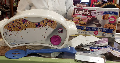 Thrift Store «Hand to Hand Thrift Store», reviews and photos, 785 Terryville Ave, Bristol, CT 06010, USA