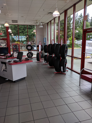 Tire Shop «Discount Tire Store - Shoreline, WA», reviews and photos, 19905 Aurora Ave N, Shoreline, WA 98133, USA