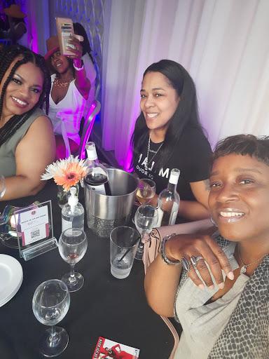 Winery «Camelot Cellars Winery», reviews and photos, 901 Oak St, Columbus, OH 43205, USA